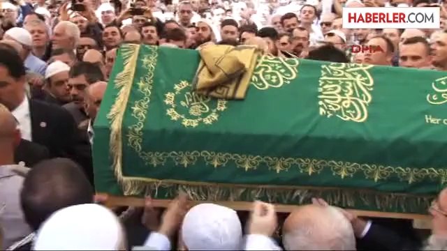 Başbakan Erdoğan Madenciler İçin Kılınan Gıyabi Cenaze Namazına Katıldı