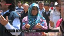 Explosion dans une mine en Turquie: l'enterrement des victimes