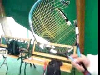 Tennis!! raquette pétée par mon dridri