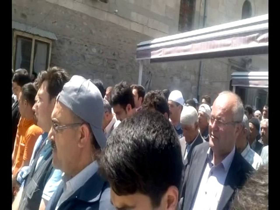 BOLVADİN ÇARŞI CAMİİ 'NDE  SOMA ŞEHİTLERİMİZİN GIYABİ CENAZE NAMAZI KILINDI (16/05/2014)