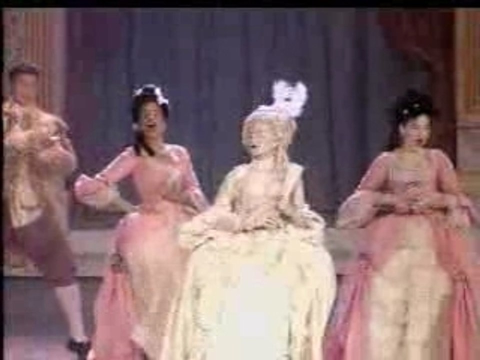 Madonna - 1990 MTV Vogue