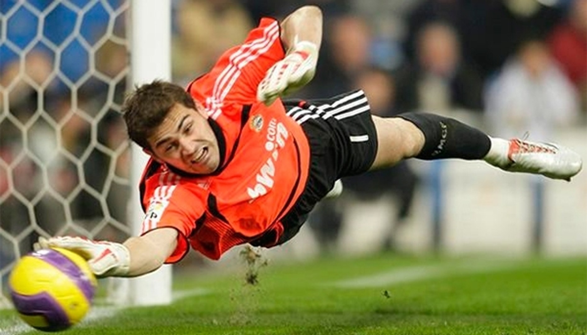 Iker Casillas Người Hùng Của Những Trận Cuối - Huyền Thoại Bóng Đá Tây Ban Nha