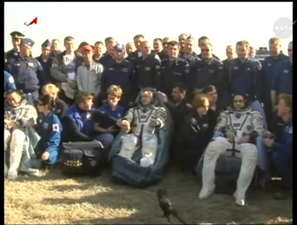 [ISS] Expedition 39 Egress Soyuz TMA-11M After Safe Landing