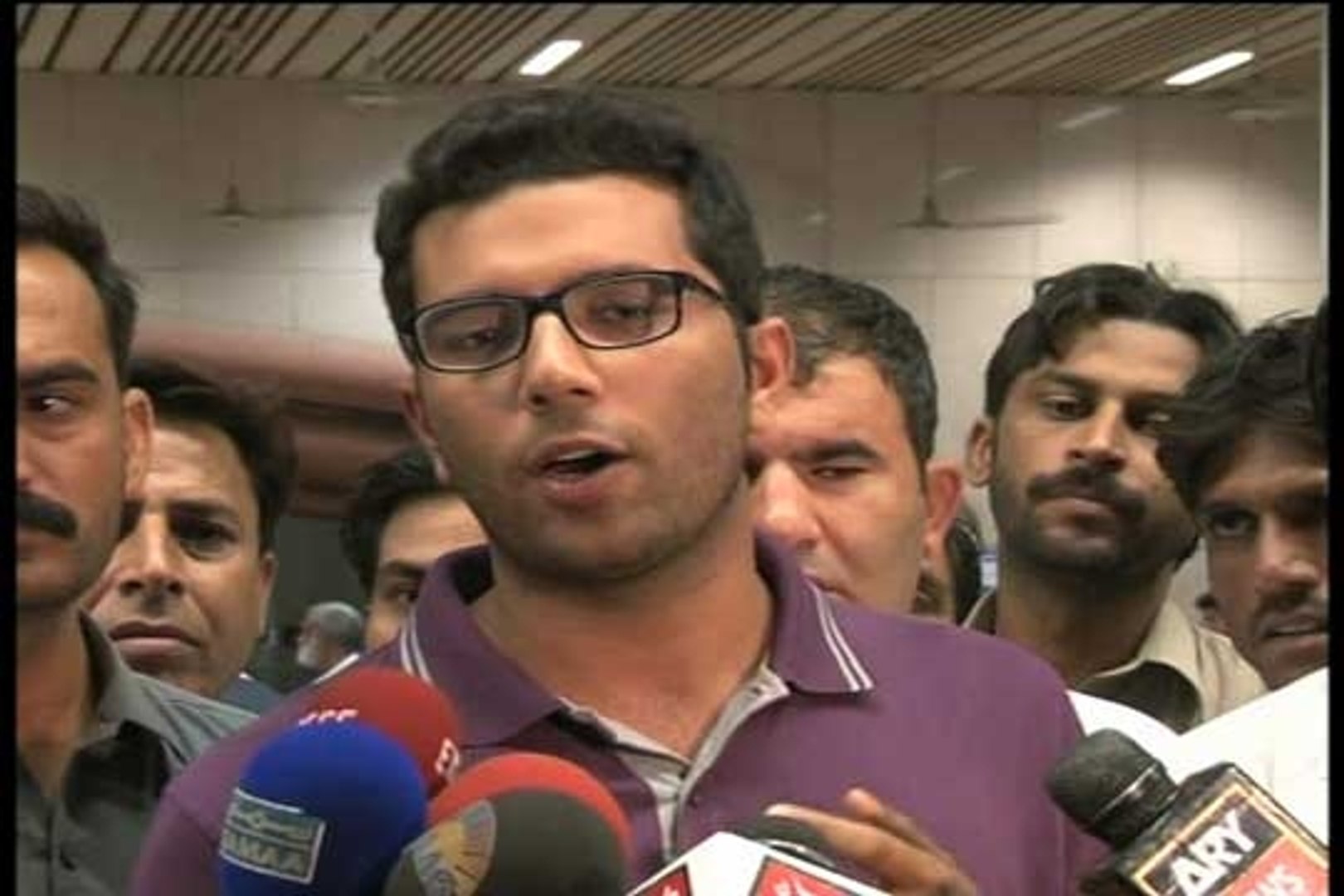 Dunya news-Pakistani student tortured in India returns home
