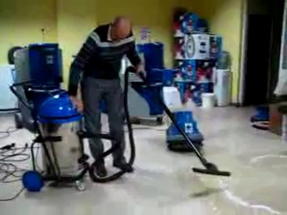 okul zemini yıkama ve vakumlama makinaları