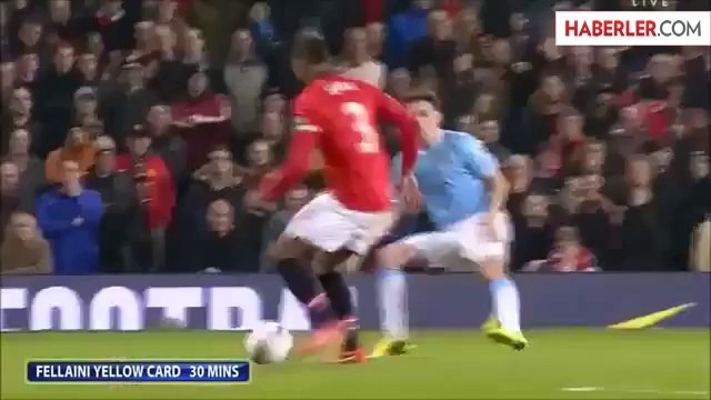 Galatasaray'ın Manchester United'ın Orta Sahası Marouane Fellaini'yi İstiyor