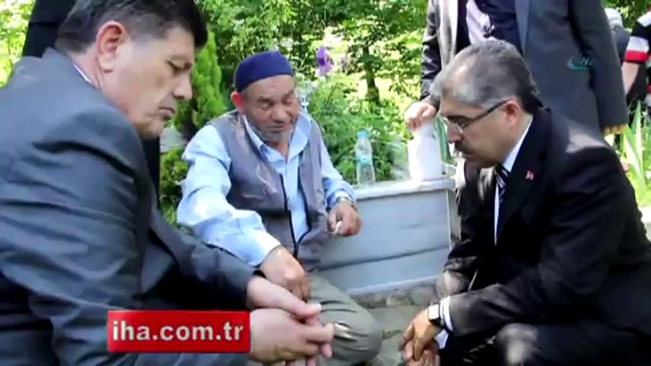 Kız öğrenciden CHP'li vekili şoke eden fırça!