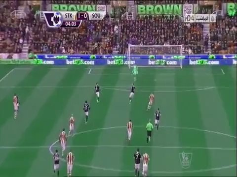 Kaleden kaleye inanılmaz gol.