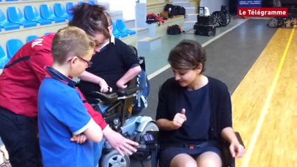 Lorient. Un fauteuil pour Najat Vallaud-Belkacem, footballeuse !