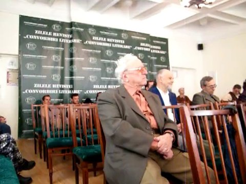 Poetul, EMILIAN MARCU-prezinta cartea, MIREASMA DE MERE ROȘII , autor, GABRIELA BELDIE