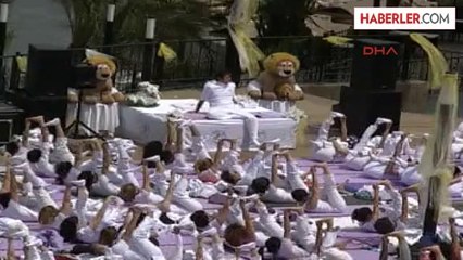 Soma İçin Yoga Yaptılar