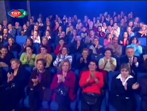 Ömür GÖKSEL-Sevemem Artık (Sana Bağlandım Yollara Düştüm)