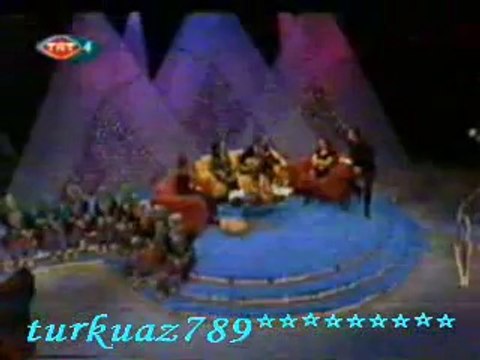 Özay GÖNLÜM-Zobalarında Guru Da Meşe Yanıyor Efem (1)