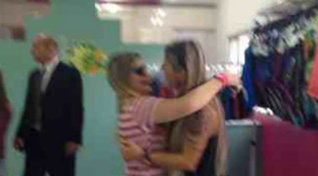 TC de Vanessa en la firma de autógrafos Parte 2 17/05/2014