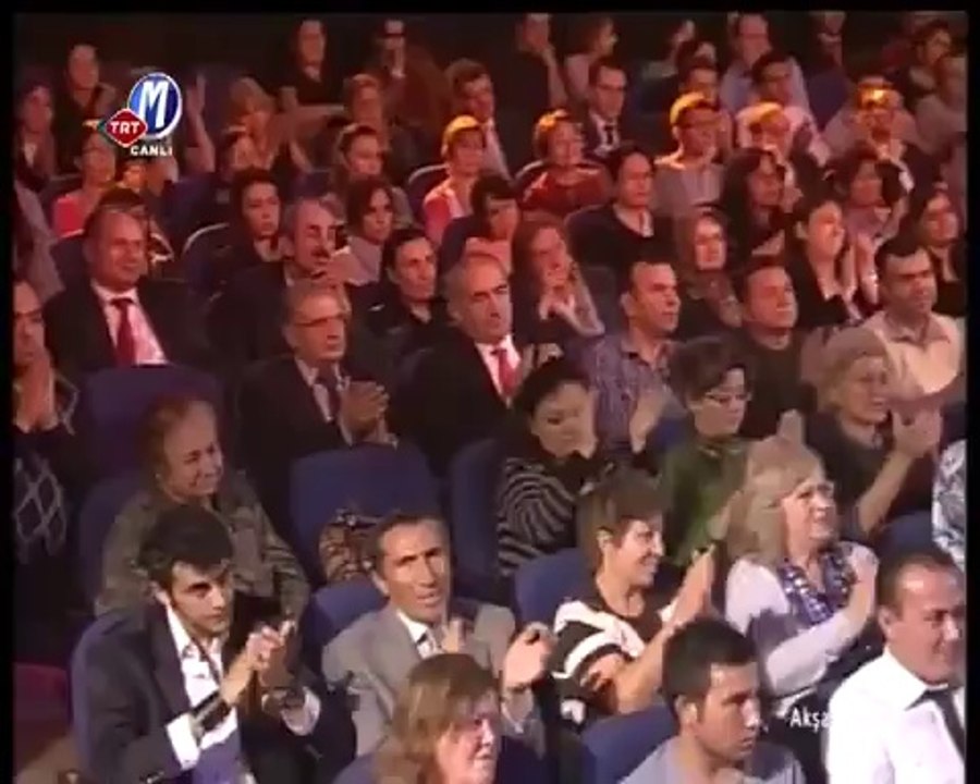 Ayşe İnak Ekiz-Firuze.