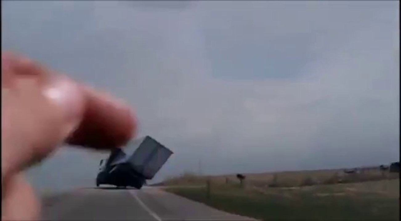 Driver Saves Semi Truck from Tipping over due to High Winds