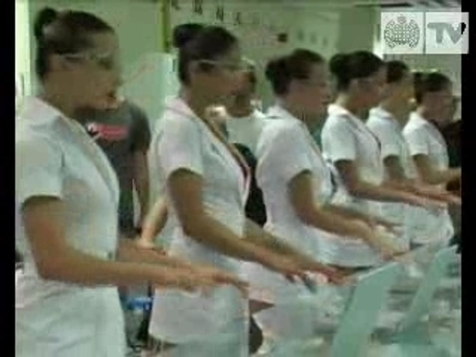 Fedde Le Grand - Put your hands up