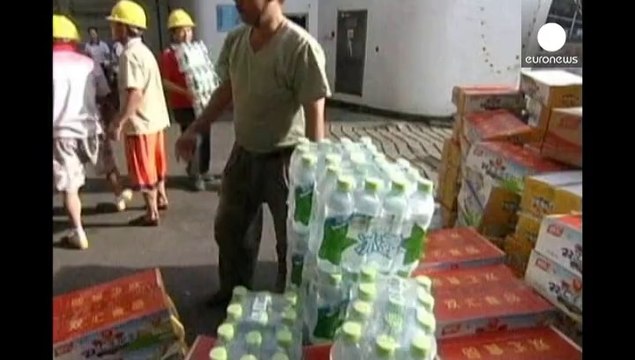 China sends ships to evacuate workers from Vietnam