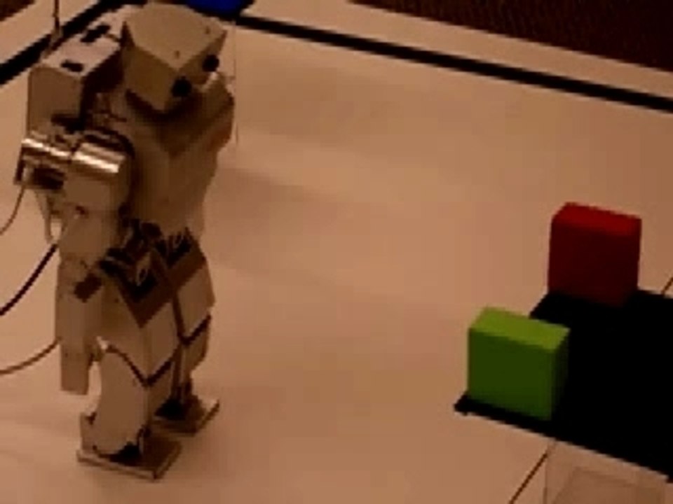 ... Et un nouveau robot neuronal, un...