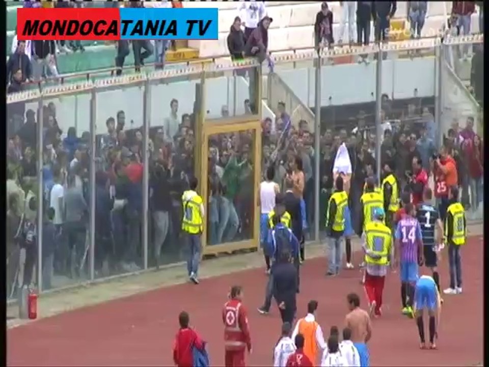I Tifosi Rigettano Indietro Le Maglie ai Giocatori ***18 maggio 2014***