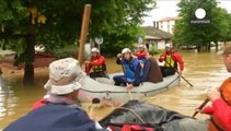 Más de 40 las víctimas por las inundaciones en los Balcanes