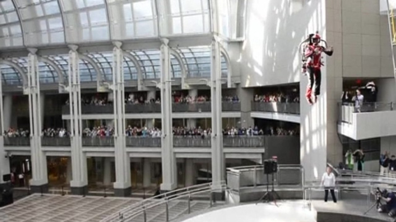 Flying man soars in Washington