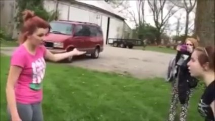 Güle Oynaya Dayak Yiyen Kızın Kürekle İntikamı