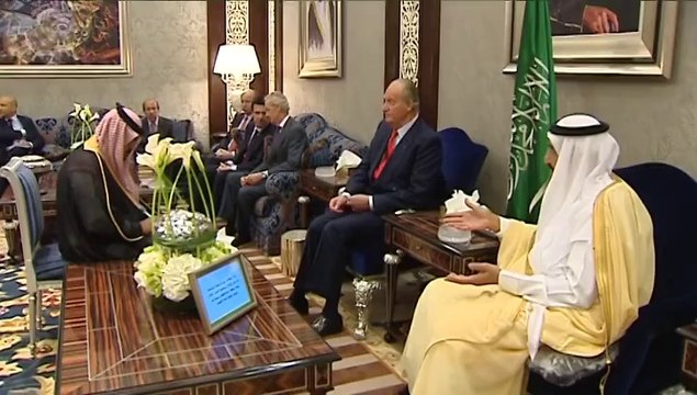 El Rey Juan Carlos anima a Arabia Saudí a seguir colaborando con España en materia de infraestructuras