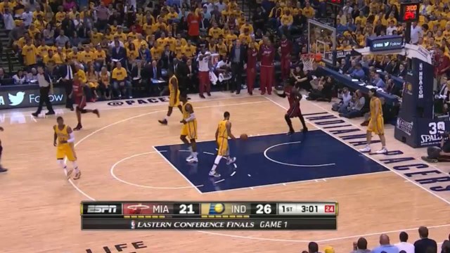 Alley-oop Mario Chalmers pour LeBron James