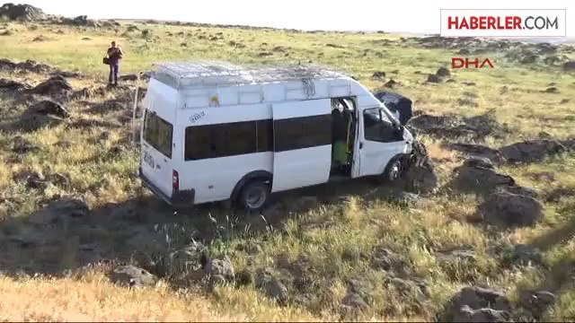 Siverek'te Minibüs ile Otomobil Çarpıştı: 6 Yaralı