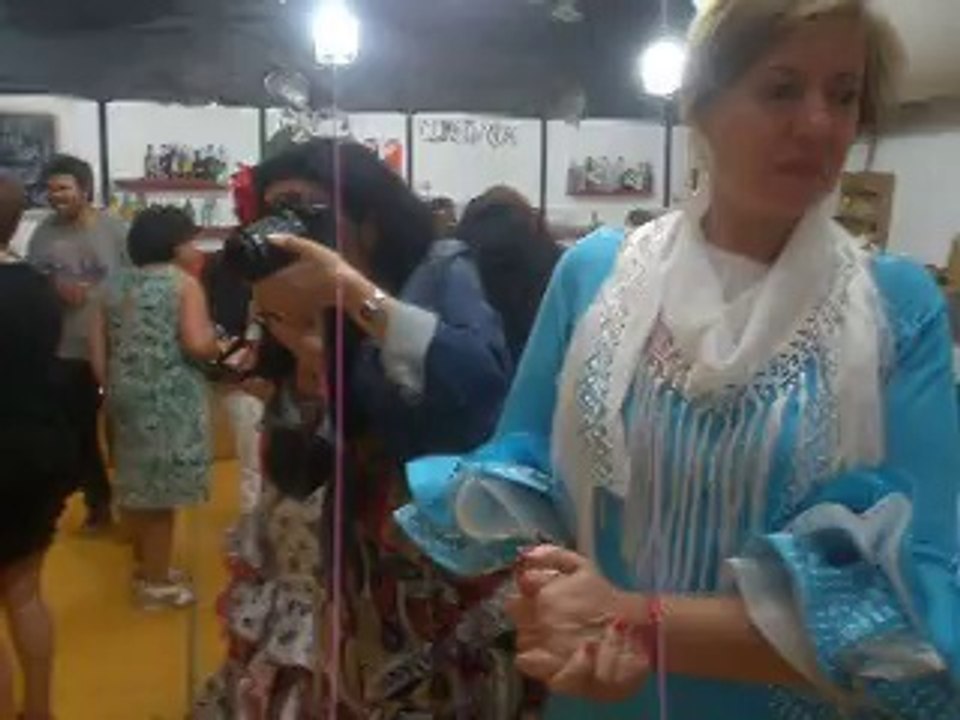 Feria de Jerez 2014 con Maria y Hugo, Maria bailando sevillanas