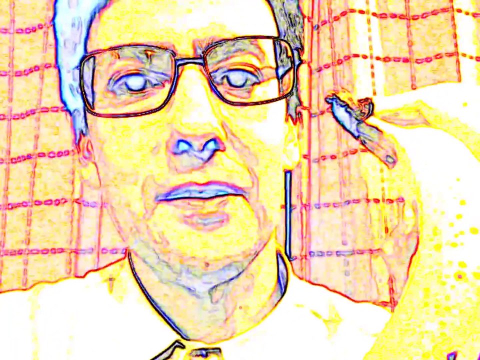 San Ten Chan mangia banana anti razzismo ed invita a fare altrettanto in un video blog !!!