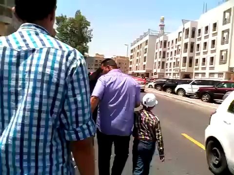 شاهد.. أطول طابور انتخابى للمصريين بـدبى للإدلاء بأصواتهم بالانتخابات الرئاسية
