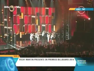 En Video: Ricky Martin estremece el escenario de los Billboard 2014