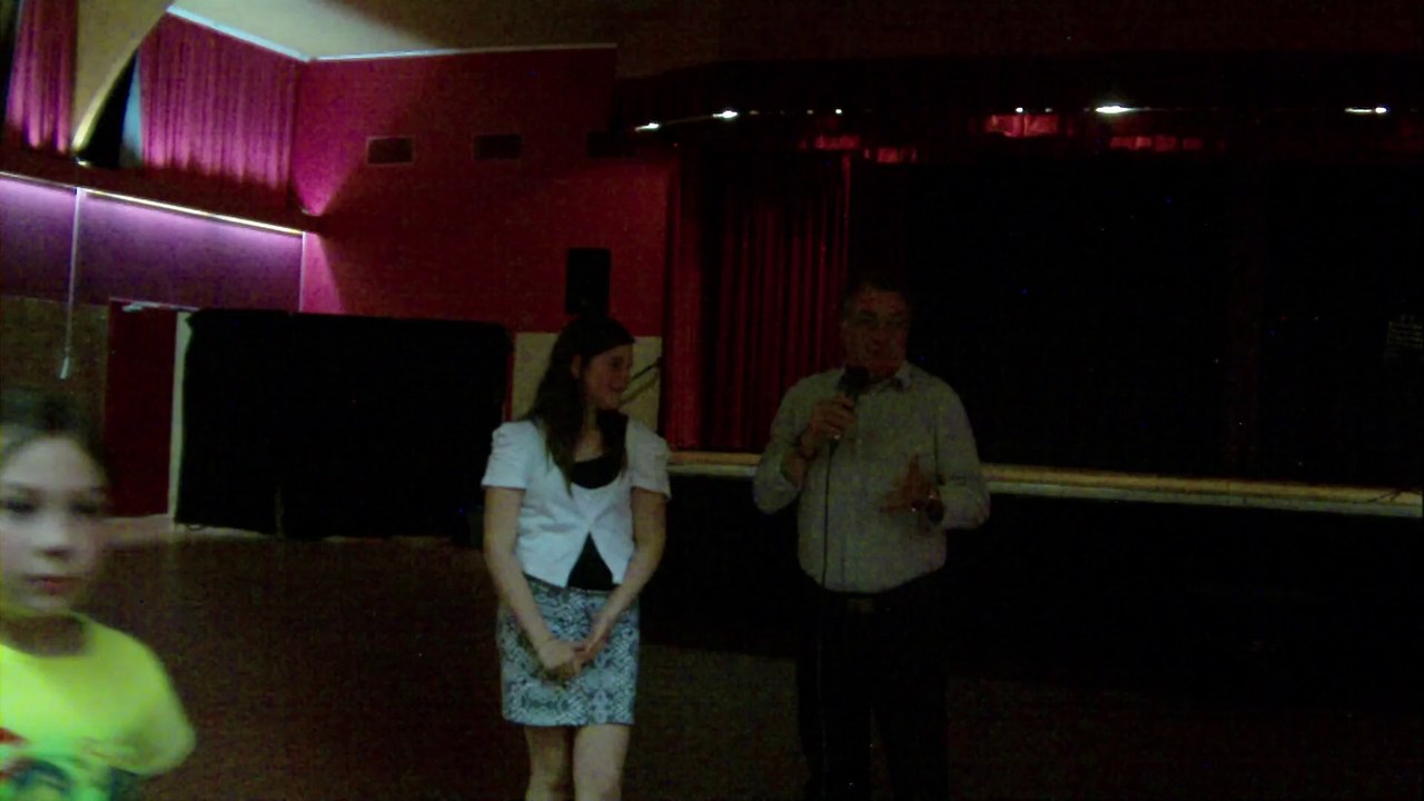 LOLA REVA CHANTE "MON MANEGE" 17N 05 2014