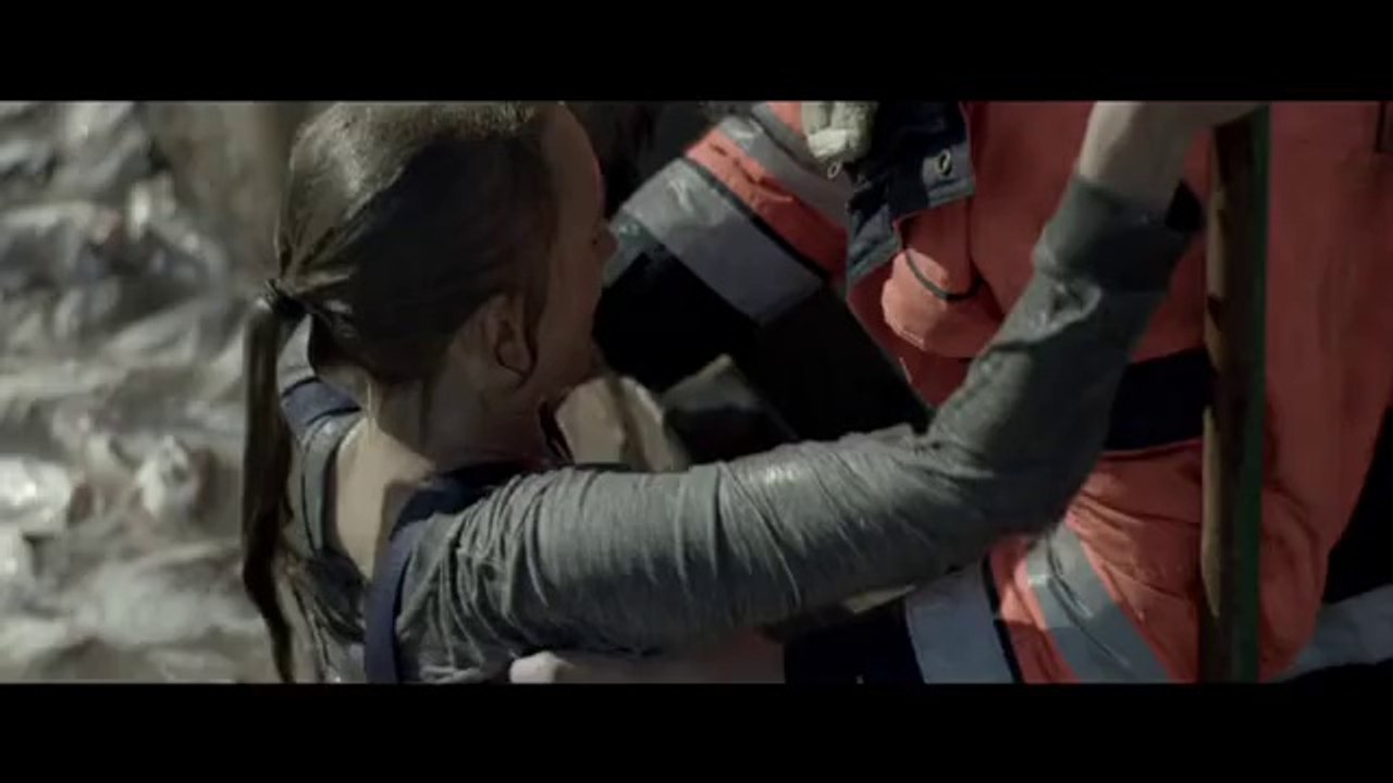 When Animals Attack - Clip 1