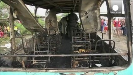 Bus fire kills over 30 children in Colombia