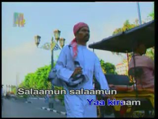 SHOLATUMMINALLAH wafiq azizah @ lagu Qasidah