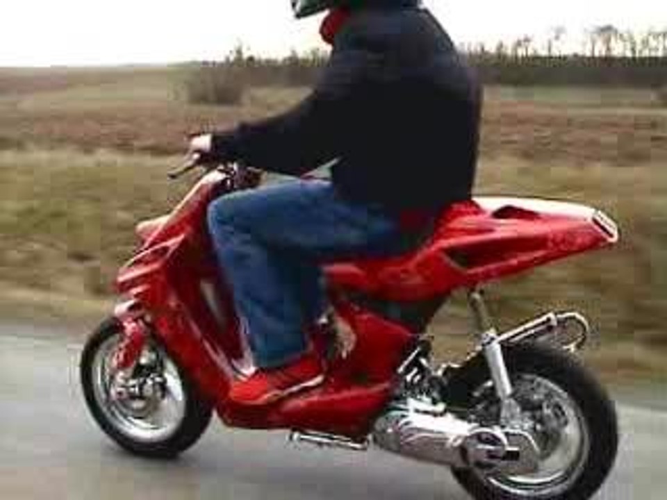 scoot rocket 748