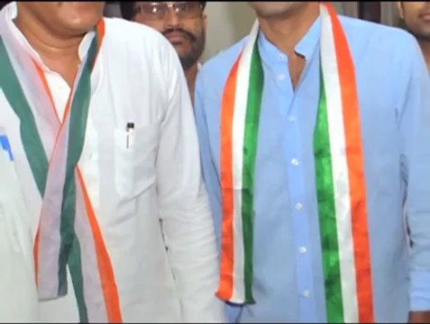 Azharuddin Stumped by Narendra Modi - IANS India Videos