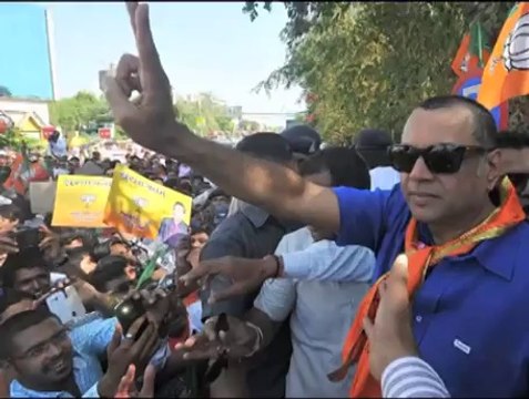 Lok Sabha Election : Paresh Rawal wins - IANS India Videos