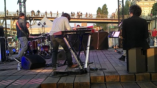 Jazz Concert Pont of Solferino Paris berges de seine port de solferino