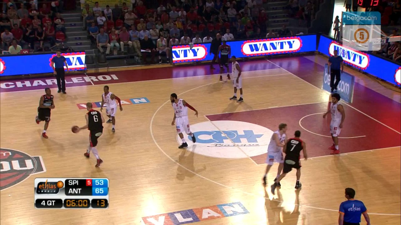 Belgacom Spirou 70 - 86 Port of Antwerp Giants  (NL)