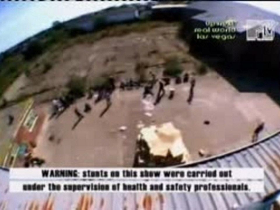 Dirty Sanchez : Saut dans les cartons