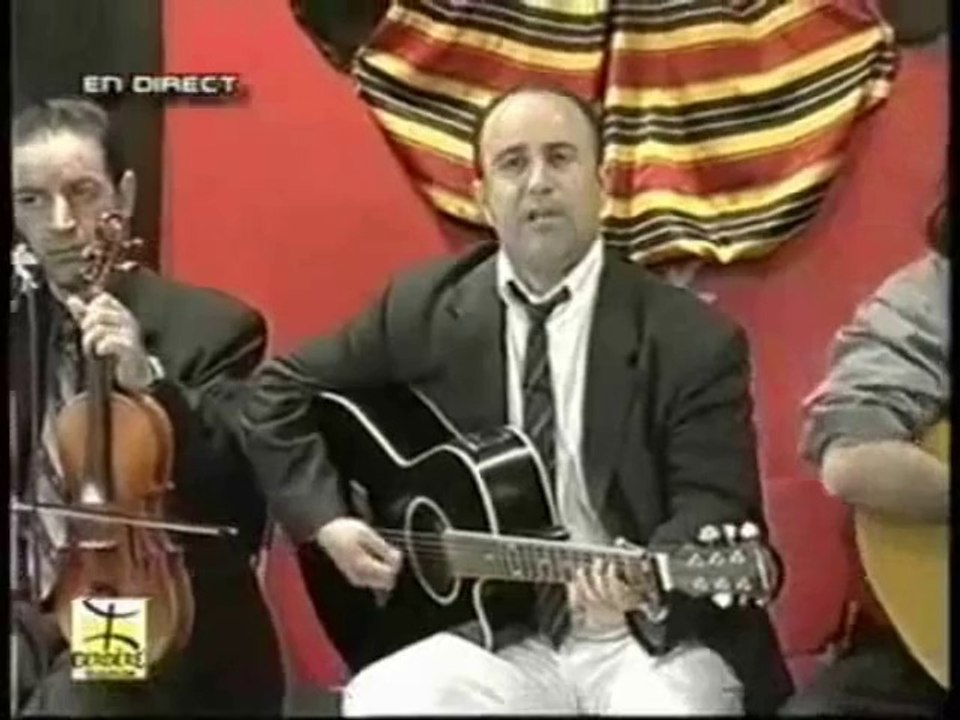 Slimane AZEM chanté par Brahim SACI - A widen ijebden leqlam - En direct à BRTV