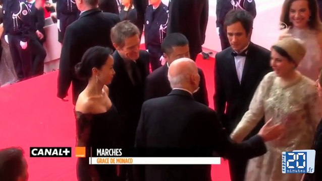 La bise de l'actrice Leila Hatami à Gilles Jacob qui fait scandale en Iran