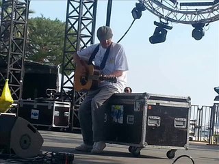 Tous Frères. Hervé Cristiani