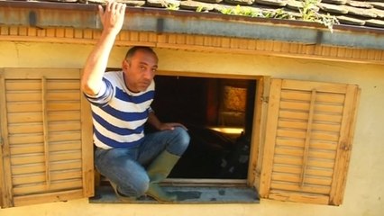 Residents face destroyed homes in Serbia's waterlogged Obrenovac