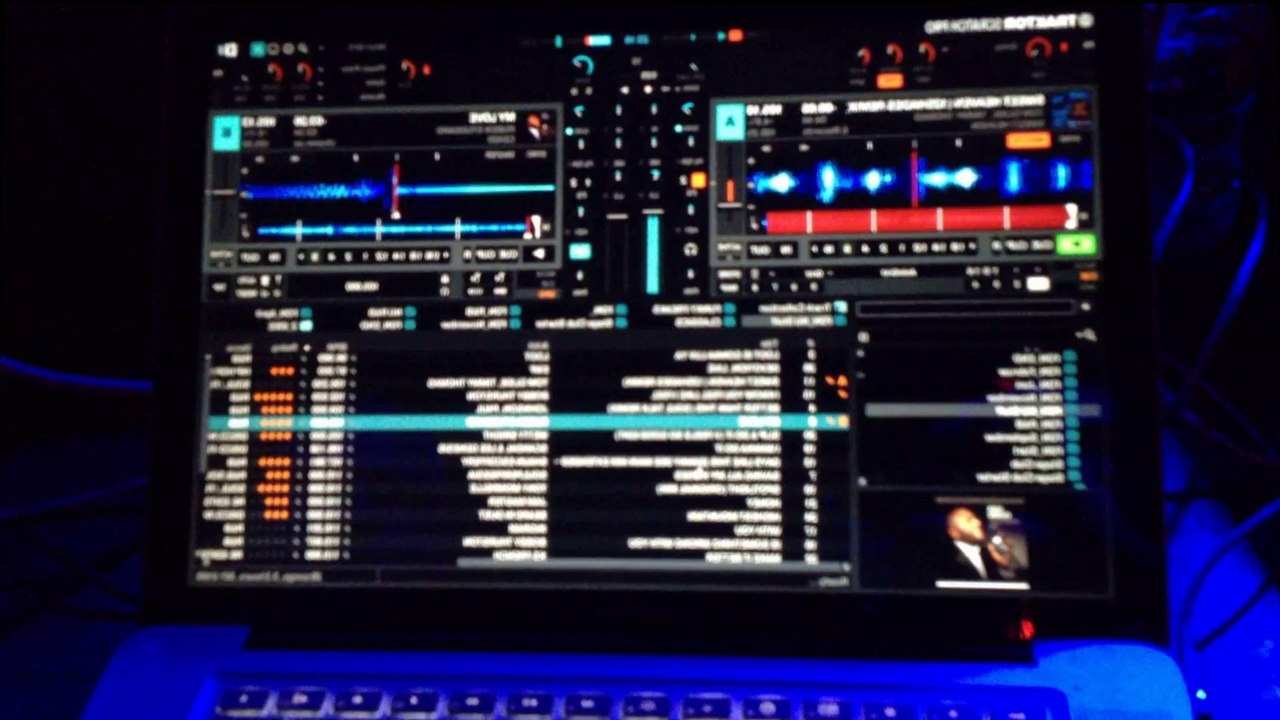 Dee Bunk playing Tom Glide feat Timmy Thomas "Sweet Heaven" @ Funky Dance Night - Hamburg