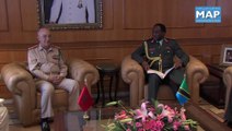 Le Général de Corps d'armée reçoit le Chef des Forces Armées Tanzaniennes
